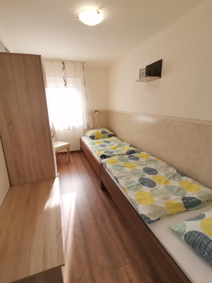 Gyoengyvirag Apartmanhaz Hajdúszoboszló Екстериор снимка