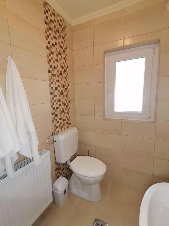 Gyoengyvirag Apartmanhaz Hajdúszoboszló Екстериор снимка