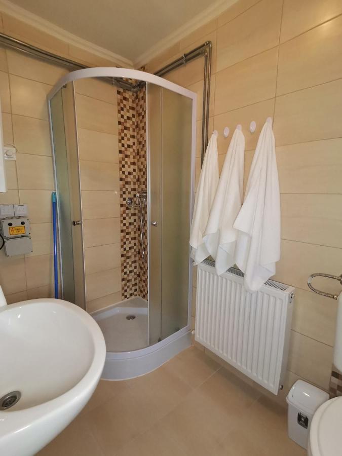 Gyoengyvirag Apartmanhaz Hajdúszoboszló Екстериор снимка